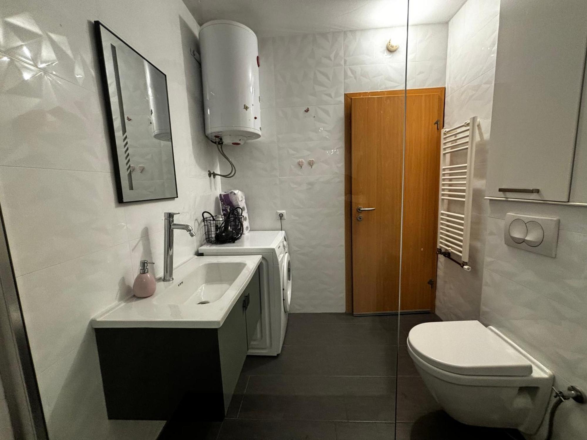 Cozy City Center Apartment 普里兹伦 外观 照片