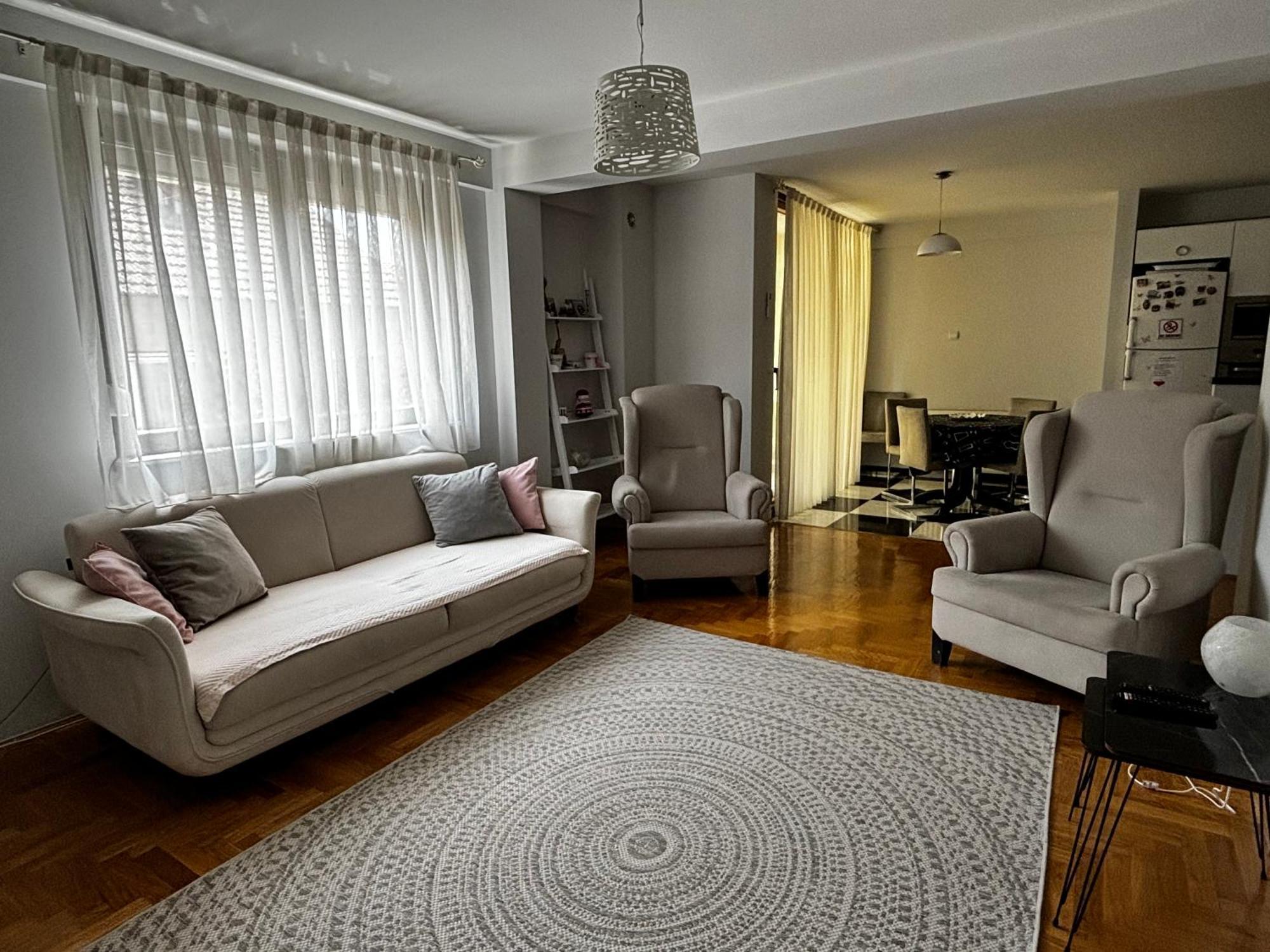 Cozy City Center Apartment 普里兹伦 外观 照片